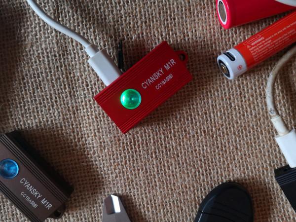 鑰匙燈，我就選多功能的