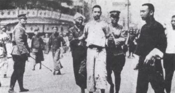 蔣介石與希特勒關係友好，日本侵華後，中德為什麼逐漸分道揚鑣？