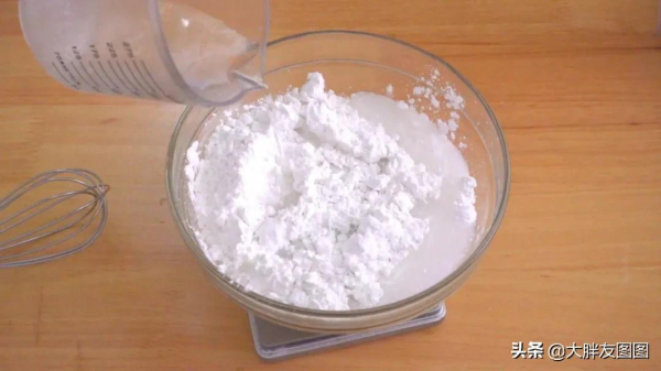 配方揭秘！小方鬆糕簡易做法，這種軟撲撲的感覺，誰吃誰喜歡