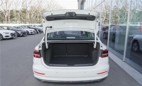 大眾朗逸1.5L舒適版,外觀沉穩大氣,它的實力到底怎麼樣? 大眾朗逸1.5L舒適版,外觀沉穩大氣,它的實力到底怎麼樣?