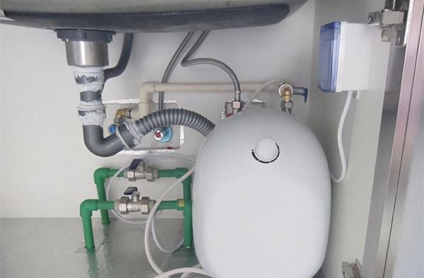 廚房裝修堅持最接地氣的決定，沒被“坑”，而且用起來超順手