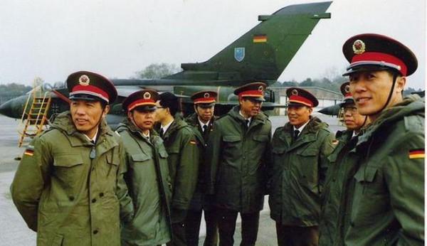 中國航空史上最正確的抉擇，放棄西方戰機，選蘇27讓空軍進步30年