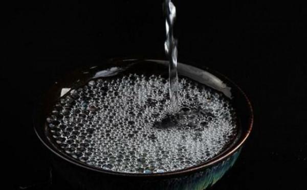 白酒喝“熱的”還是“涼的”？記住“10781”這個標準號，好處多