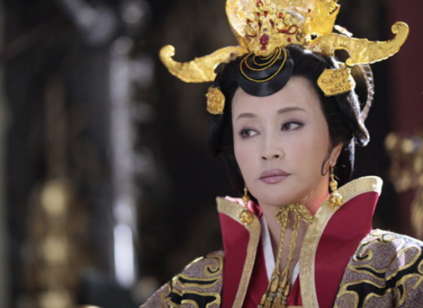 宰相寫下“青鵝”二字被斬，百官不解，武則天：你們把字拆開來讀