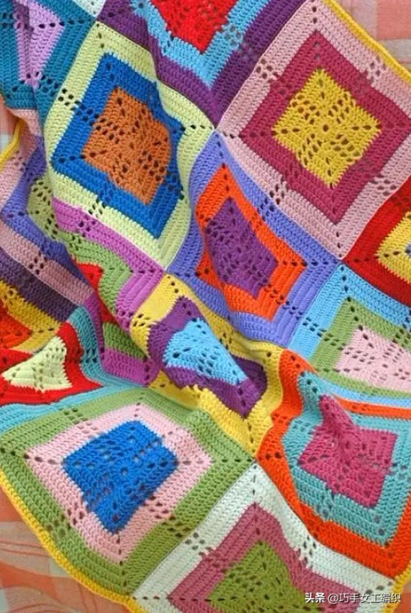 我家從來不買被單,我家用的全是手工針織的毯子,你喜歡嗎? 我家從來不買被單,我家用的全是手工針織的毯子,你喜歡嗎?