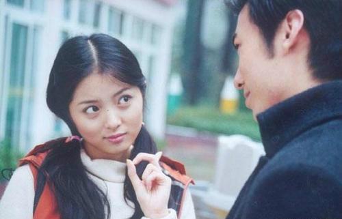 因《少年包青天》的龐飛燕成名,出道後只拍過7部戲,25歲就退圈 因《少年包青天》的龐飛燕成名,出道後只拍過7部戲,25歲就退圈