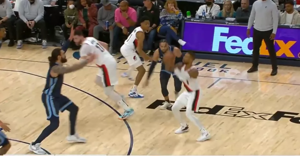 43+32！利拉德終於回來了