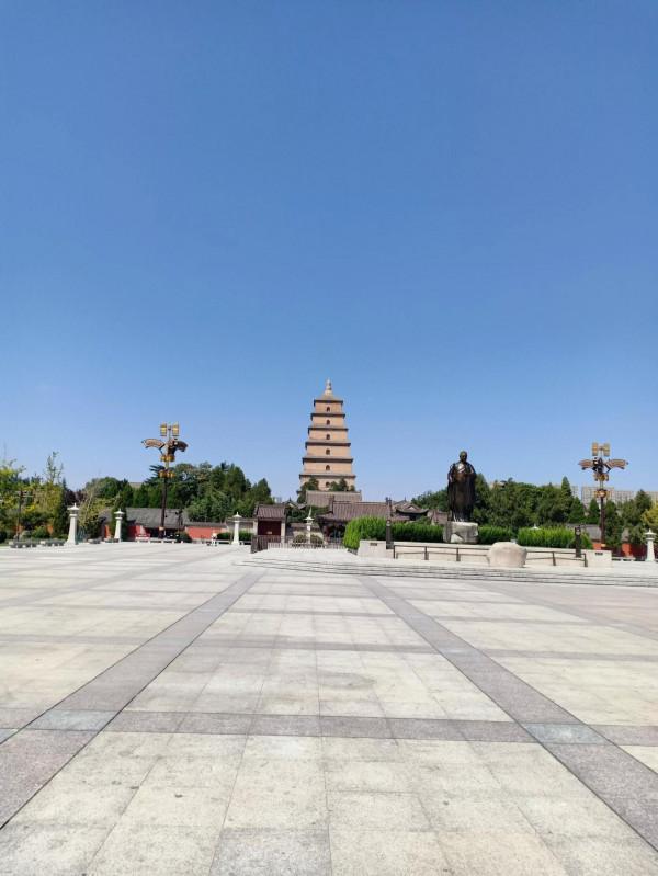 回眸時百異生 回眸時百異生