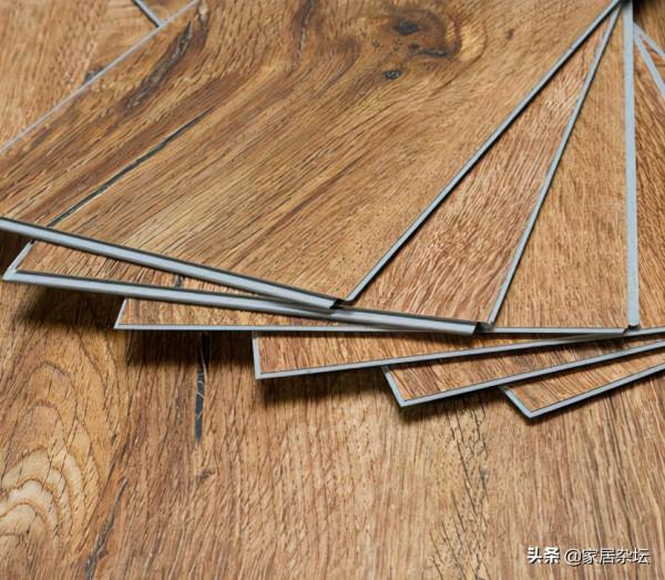 地板膠的安裝，2大步驟就能完成，但是要注意其中的8點