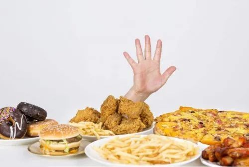 植物油燒菜會產生致癌物質？動物油脂更健康？破除食用油七大謠言