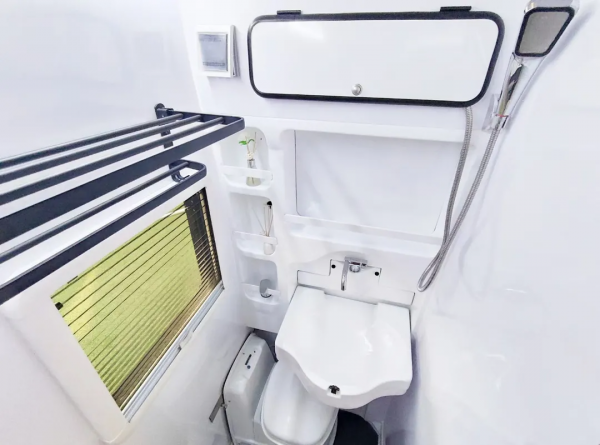 飛翔巡疆者暢遊版T型小額頭房車——全家出行好選擇 飛翔巡疆者暢遊版T型小額頭房車——全家出行好選擇