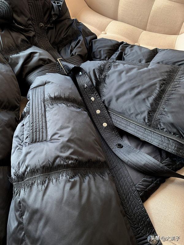 鵝絨服中長款 氣質百搭