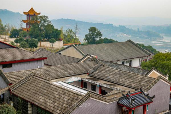 湖南有座古剎，相傳被“五條龍”守護，是湘潭境內四大古剎之一