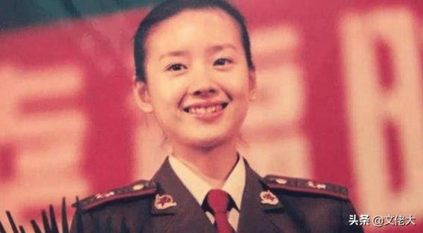 娛樂圈擁有軍人頭銜的明星，每個都不容易，徐璐讓人刮目相看
