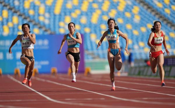 田徑——女子100米預賽賽況 田徑——女子100米預賽賽況