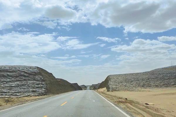 標緻4008環青海長測Day4：城市SUV穿越火星一號公路是怎樣的體驗