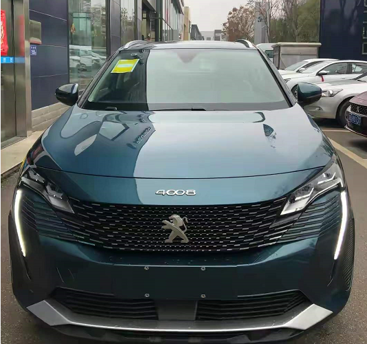 2022款標緻4008到店，外觀設計“抓人”，1.8T馬力足，油耗6.2L！