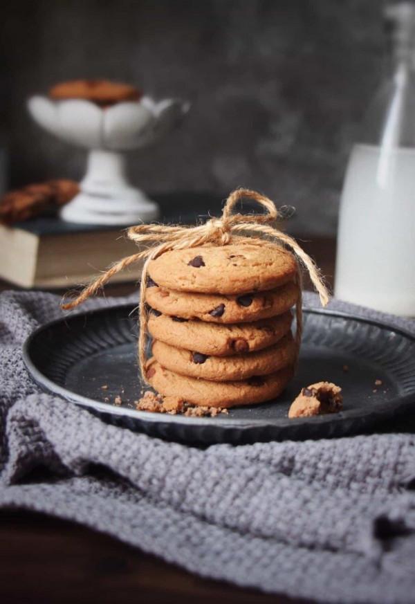 孩子們就像一根隱形的線，牽著家長們