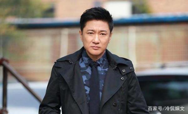 “錯過”兩位佳人，娶素人為妻，演技炸裂為人低調，他是誰？