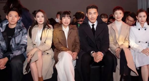 羽絨服，為什麼中老年喜歡波司登，年輕人愛穿北面？來聽聽大實話