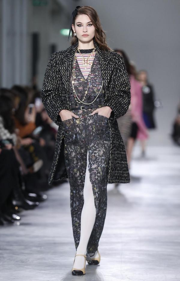 香奈兒2021/22高階手工坊系列時裝秀