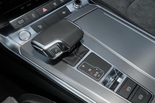 能上綠牌不限號 體驗奧迪A6L PHEV 外形大氣/內飾豪華