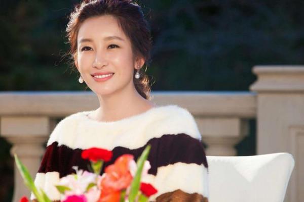 45歲的李湘,走到今天這一步,午夜夢迴時她是否後悔過? 45歲的李湘,走到今天這一步,午夜夢迴時她是否後悔過?