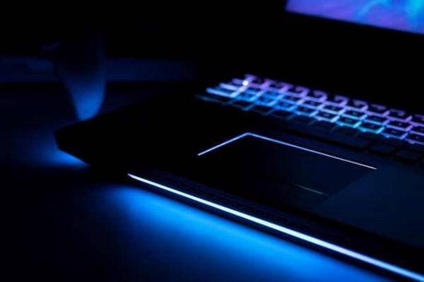 戰斧500首測速評：RTX 3080完勝4K MiniLED屏 玩3A太燃了