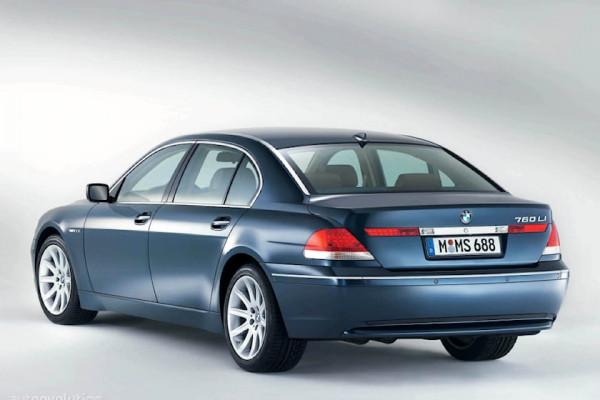 哪臺車先有的自動雨刷、換擋撥片？這幾個&OpenCurlyDoubleQuote;世界第一&rdquo;你知道嗎