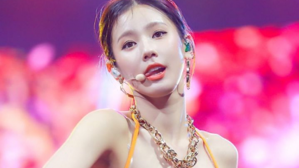 “五代神顏”趙美延：曾因未成年戀愛被勸退，如今是門面級的主唱