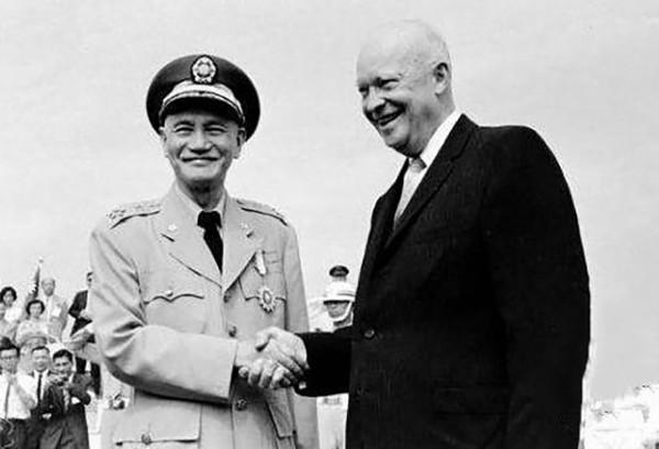 1958年,毛主席突然下令金門停炮三天,美國國內什麼反應? 1958年,毛主席突然下令金門停炮三天,美國國內什麼反應?