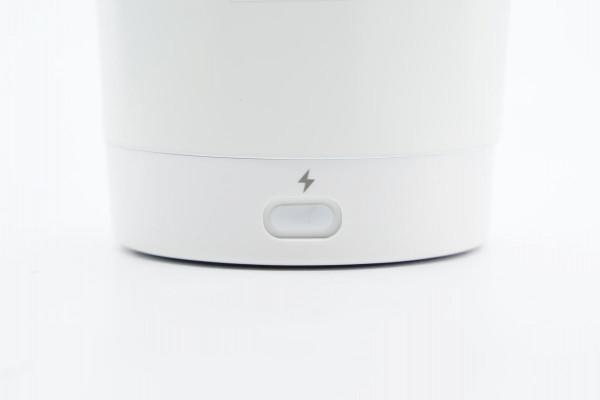 用手機充電器就能供電，探尋家USB智慧電熱水杯體驗