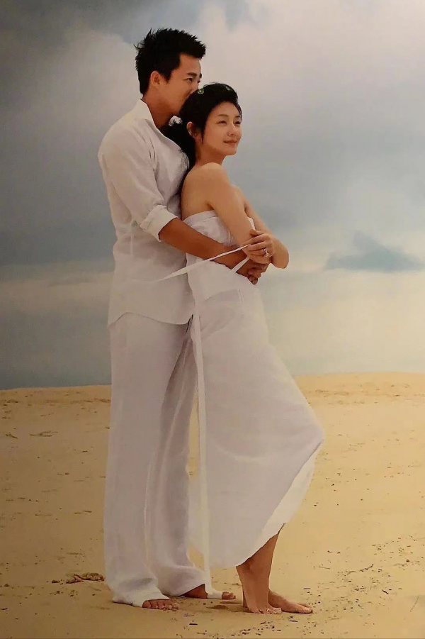 大S和汪小菲離婚後,一條1000多讚的評論說:離婚是因為沒有愛了 大S和汪小菲離婚後,一條1000多讚的評論說:離婚是因為沒有愛了