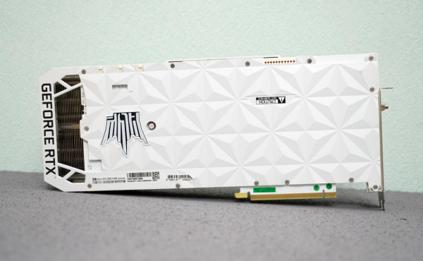 12代酷睿旗艦平臺裝機體驗:由檢入奢,錢包怕是管不住 12代酷睿旗艦平臺裝機體驗:由檢入奢,錢包怕是管不住