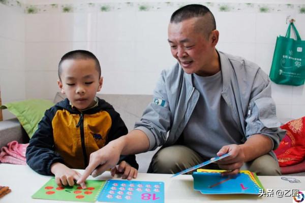 一家五口四人患病，重病妻子留下800元離家：把錢留給兒子看病