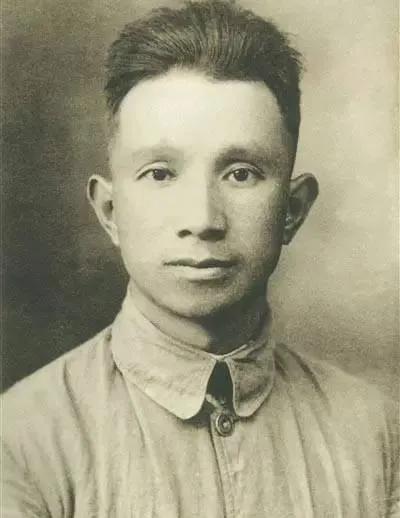 粟裕的一次“抗命”，直接引發了中國戰爭史上一場曠古爍今的決戰