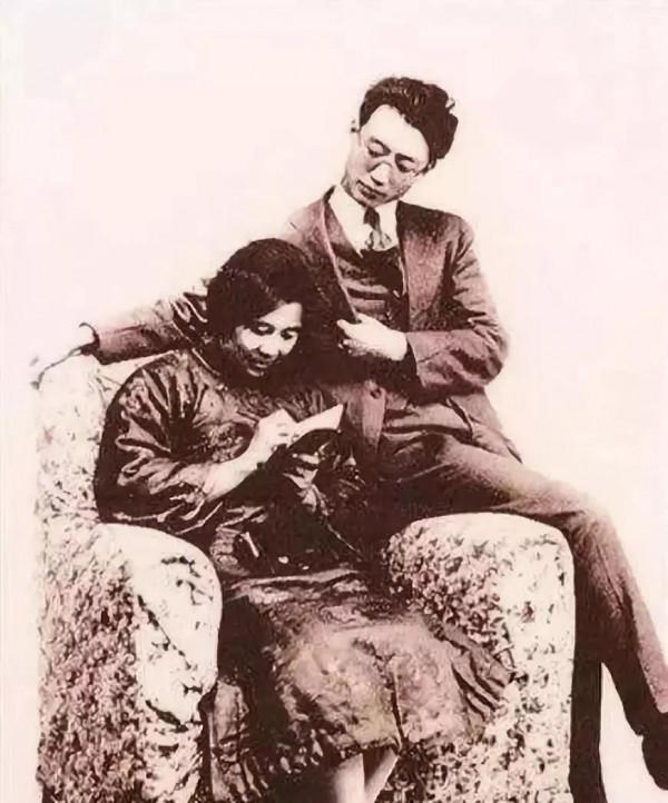 1959年,她忍痛捐出瞿秋白烈士遺物,由此揭開一段塵封多年的歷史 1959年,她忍痛捐出瞿秋白烈士遺物,由此揭開一段塵封多年的歷史