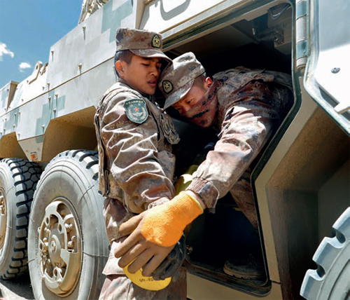 列裝兩個月，打出滿堂彩