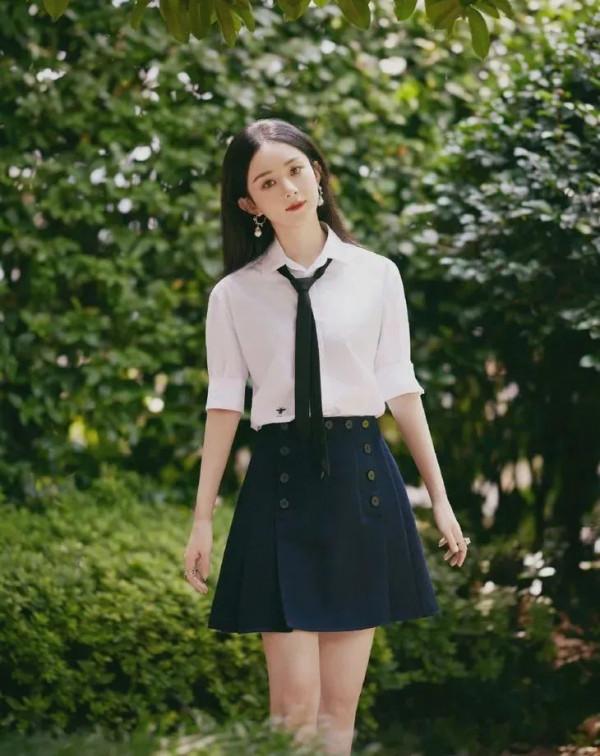 下週穿什麼 | 跟女明星學做環球影城最靚的仔