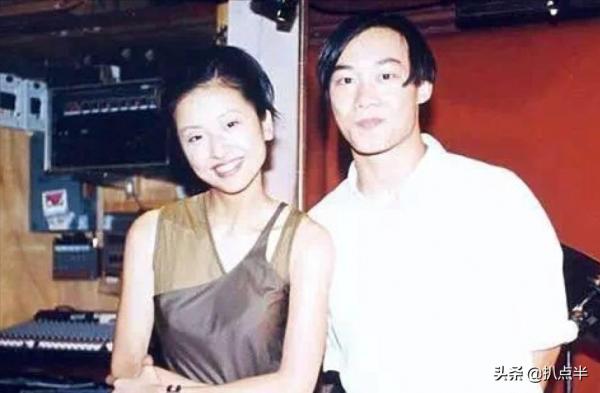 “大玩家歌神”陳奕迅：為何會被徐濠縈拿捏得死死的？