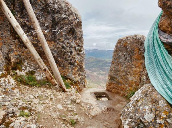 全世界最高的公共廁所,海拔近5000米,腳下是懸崖,遊客:不敢上 全世界最高的公共廁所,海拔近5000米,腳下是懸崖,遊客:不敢上