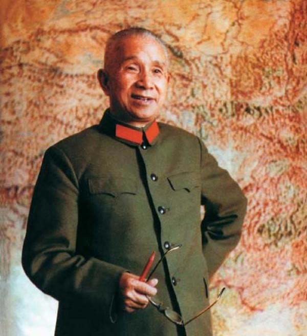 對越反擊戰，劉伯承和粟裕尚在，鄧小平為何選擇75歲的許世友掛帥