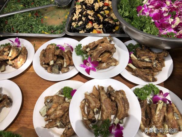 西安長安農村流水席,早上臊子面,中午正席16個菜 西安長安農村流水席,早上臊子面,中午正席16個菜