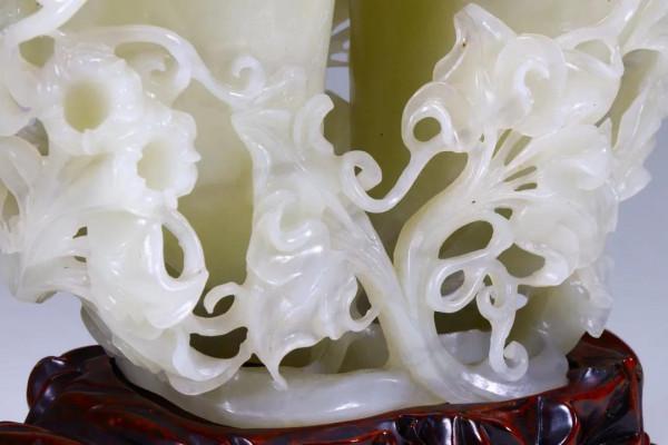 清代：和田玉龍耳鳳鈕雙聯蓋瓶