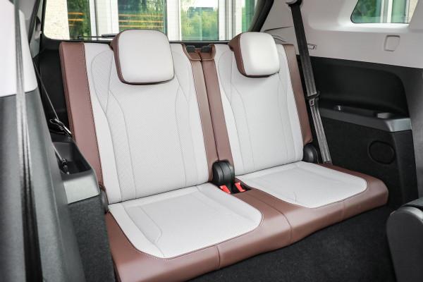 大眾拿出&quot;硬菜&quot;，軸距2965mm，6/7座任選，不到24萬起，大眾ID6.X