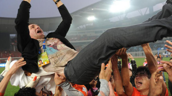 泰山隊日曆之12月22日：2013年“命硬”庫卡出任泰山隊主帥