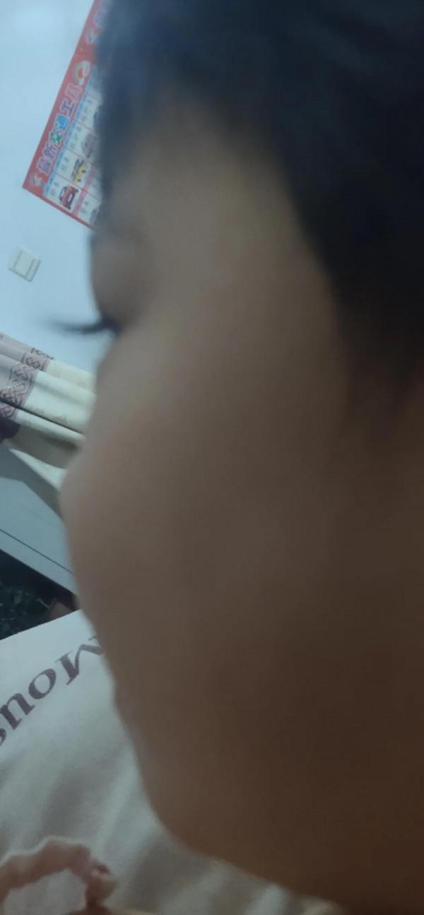 娃的睫毛長嗎？