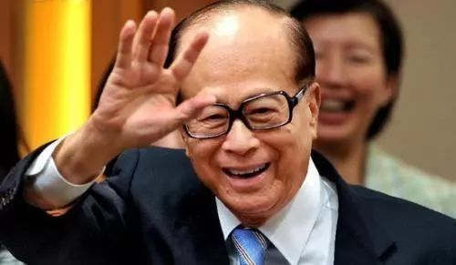 爭奪千億家產，真實的華人豪門比《家族榮耀》更狗血