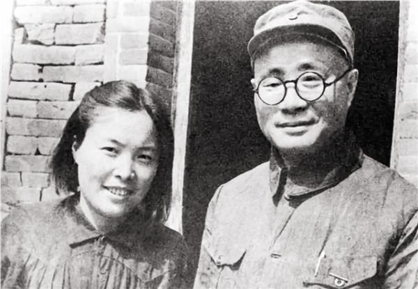 十大元帥夫人新中國成立後都擔任什麼工作，1955年有幾人授銜