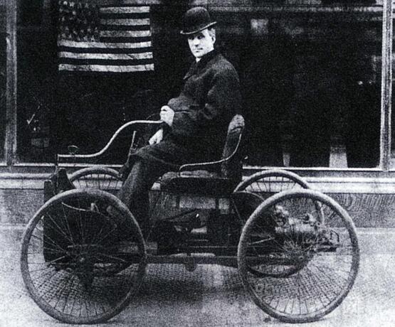 同一年去世的乾隆和華盛頓為什麼一個是古代人、一個是近代人 同一年去世的乾隆和華盛頓為什麼一個是古代人、一個是近代人